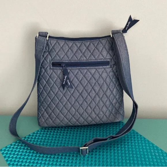 Vera Bradley NWOT Hipster Crossbody Moonlight Denim Blue Quilted  Bag. - Picture 2 of 12